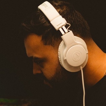 Ian Reyes Alvarez, known as Iancho, founder of H-17 Music